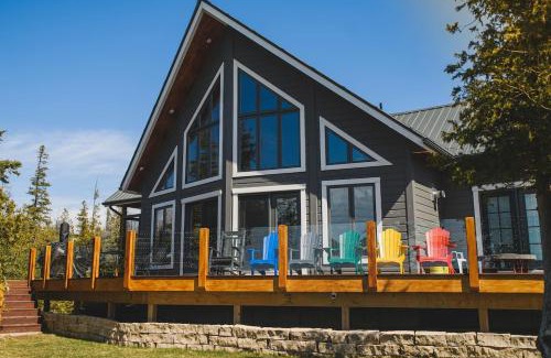 Northern Bruce Peninsula Casa | Whiskey Harbour Lakehouse - Lake Huron Getaway