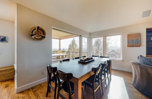 Bend Casa | Whiskey Mountain Lookout