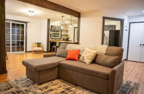 Tullahoma Casa | Whiskey Trails Cottage