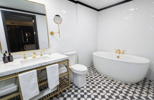 Hollywood Hotel | Whisky Hotel