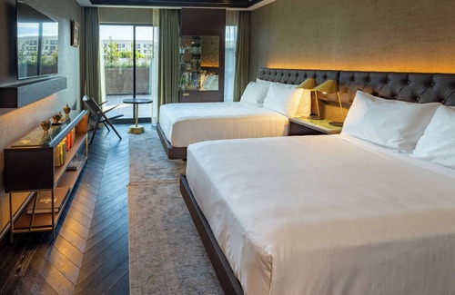 Hollywood Hotel | Whisky Hotel