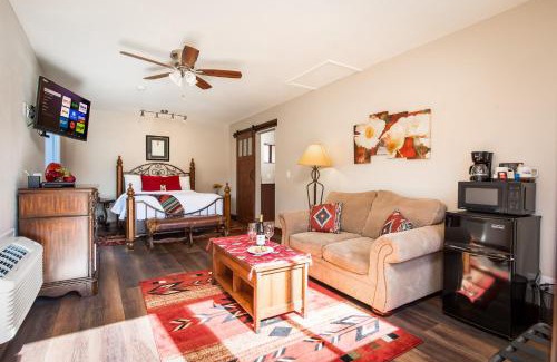 Uptown Sedona Cama Y Desayuno | Whispering Creek Bed & Breakfast