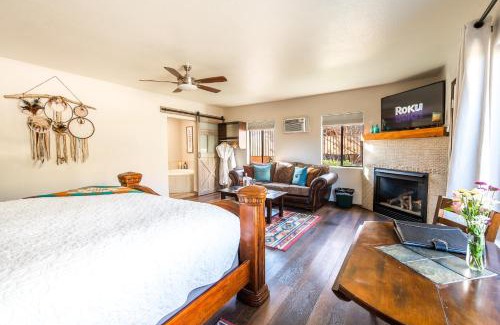 Uptown Sedona Cama Y Desayuno | Whispering Creek Bed & Breakfast