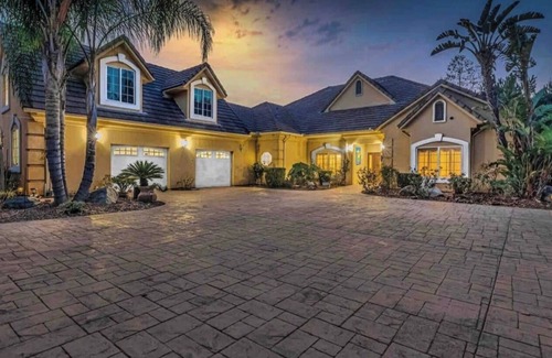 Temecula Casa | Whispering Creek Estate - ENDLESS POOL - HOT TUB - GAME ROOM