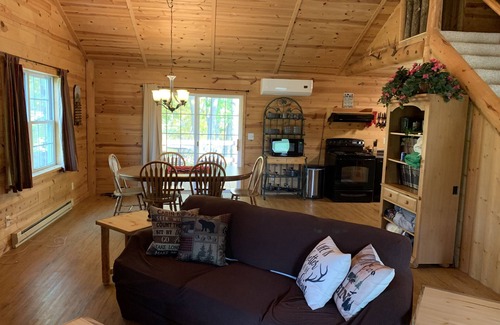 Frederick Cabina | Whispering Oaks Cabin 15033 Ray Rd , Rushville , IL 62681