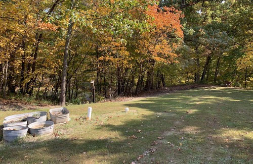 Frederick Cabina | Whispering Oaks Cabin 15033 Ray Rd , Rushville , IL 62681