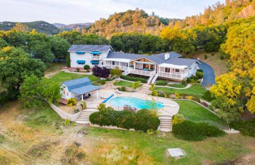 Vallecito Casa | Whispering Oaks Estate