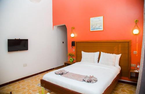 Nairobi Cama Y Desayuno | Whispering Palms Gardens, Hotel and Suites