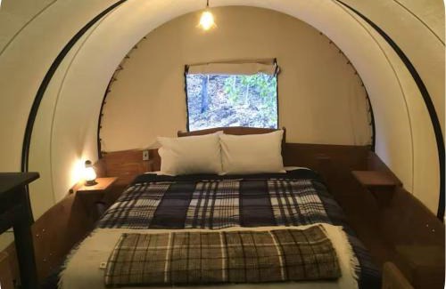 Alton Otro | Whispering Pines Covered Wagons