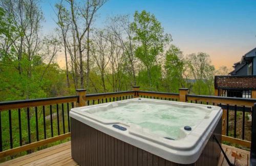 Sevierville Casa | Whispering Pine - Arcade - Lake Perks