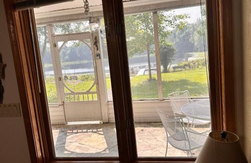 Auburn Cabina | Whispering Pines Auburn