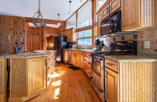 Pocono Pines Casa | Whispering Pines Chalet Game Room Fire Pit