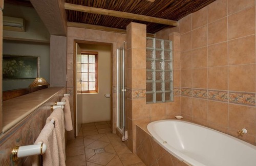Magaliesberg Casa | Whispering Pines Country Estate