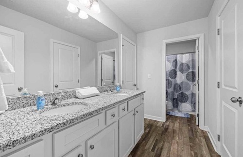 Grayson Casa | Whispering Pines Residence on Clark Lake Ln