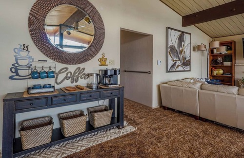 Lacey Casa | Whispering Water Private Retreat