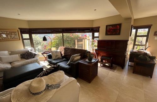 Calypso Beach Casa | Whispering Waves