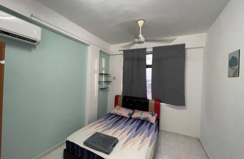 Bukit Baru Apartamento | Whispering Woods 3 ROOMS & NETFLIX by EZYROOM MELAKA