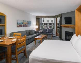 Whistler Village Hotel | Whistler Village Inn & Suites