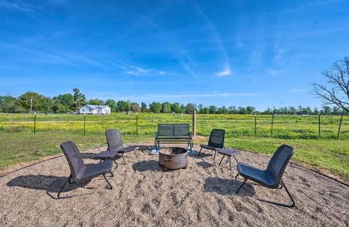Broken Bow Cabina | WHIT's END country life NEAR all the fun in Hochatown & Broken Bow! HOT TUB too