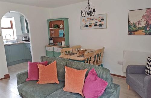 Ruswarp Casa | Whitby Cottage and Pool - Cinder Track Walks