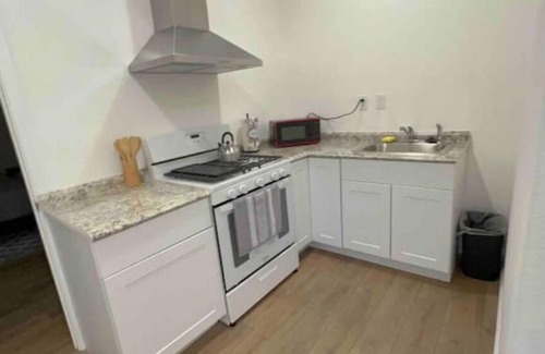 Tracy Apartamento | White Alpacas - Super Clean & Budget Guesthome