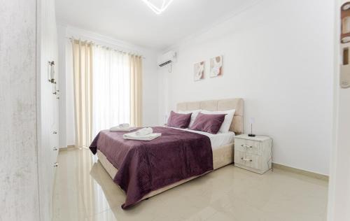 Kamez Apartamento | White Apartment