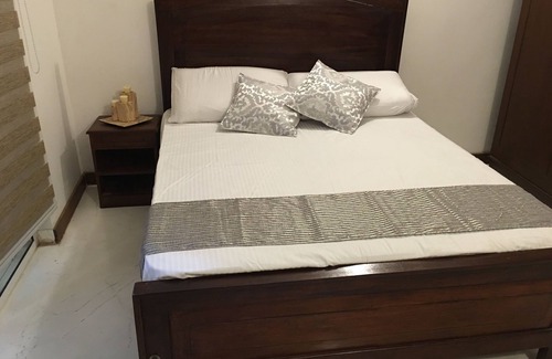 Colombo Casa | White Avenue