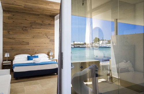 Fontane Bianche Hotel | White Bay Resort