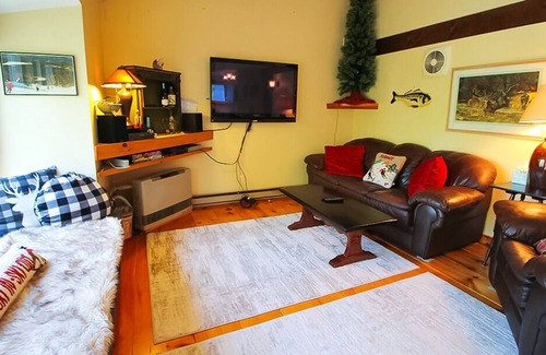 Rangeley Condominio | White Birch 13 - Ski in/Ski out condo on Saddleback!