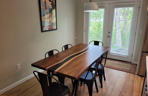Elberta Casa | White Birch - Riverfront and Newly-Remodeled! Great Location!