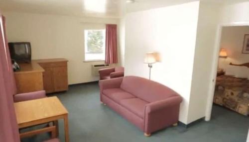 West Yellowstone Hotel | White Buffalo Hotel