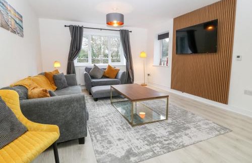 Amlwch Casa | White Bull House