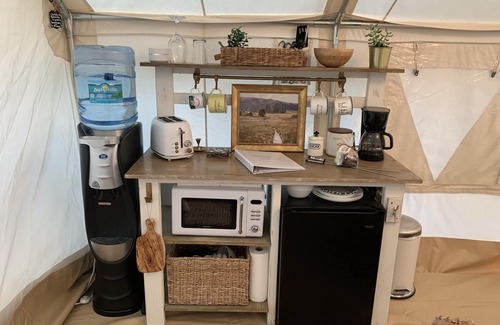 Naples Alquiler De RV | White Canvas Camp - Luxury A/C Glamping in Naples!