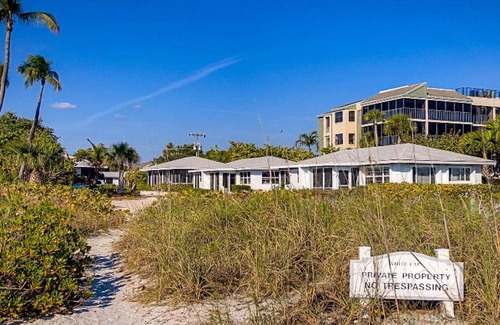 Sanibel Casa | White Caps 1