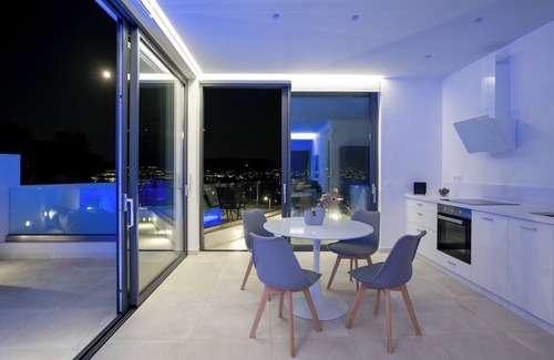 Porto Rafti Casa | White Cliff Luxury Suites