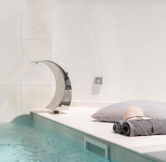 Porto Rafti Apartamento | White Cliff Luxury Suites