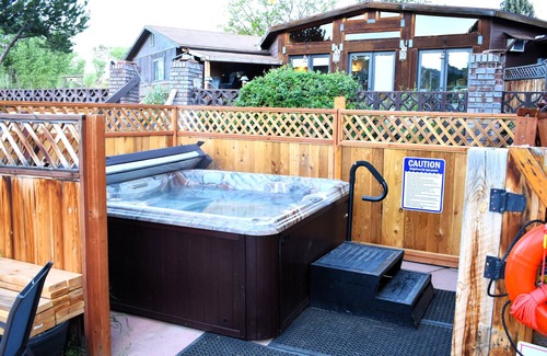 Orderville Cabina | White Cliffs are Truly a Glorious Sight -Pool -Hot Tub-Breakfast-Farm-Zion/Bryce