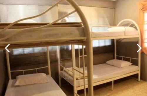 Kuching Cabina | White Cottage