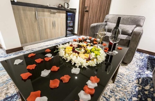 Sari Street Hotel | White Diamond Hotel Sari