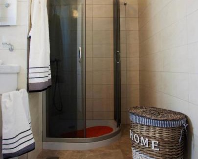 Plintri Apartamento | White dreams house