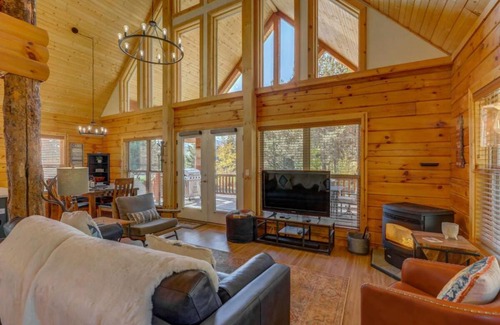 Fir Grove Estates Casa | White Fir Adventures by Casago McCall - Donerightmanagement