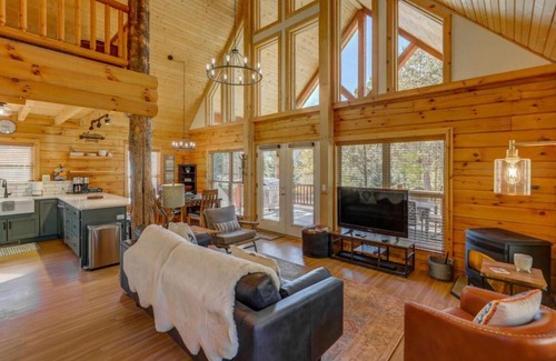 Fir Grove Estates Casa | White Fir Adventures by Casago McCall - Donerightmanagement