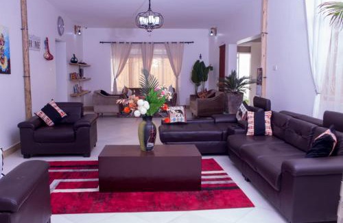 Central Kampala Casa | White Guest House -Kakiri