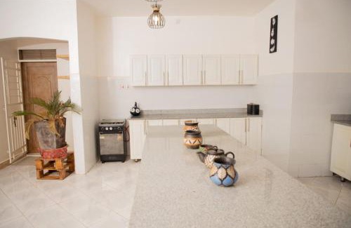 Central Kampala Casa | White Guest House -Kakiri