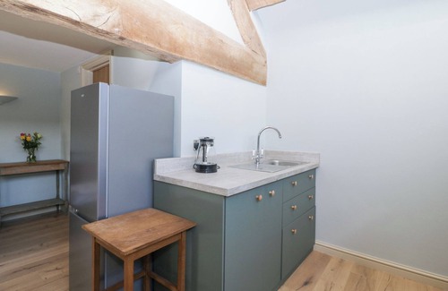 Longtown Cabaña | White Haywood Barn