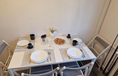 Erzsebetfalva Apartamento | White House Apartman Budapest