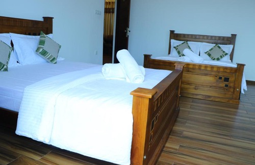 Hatton Casa | White House Bungalow Hatton