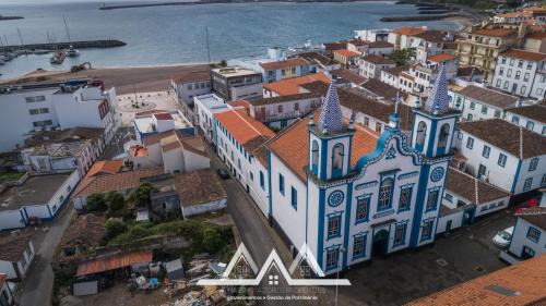 Praia da Vitoria Apartamento | White House I