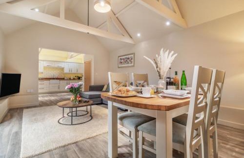 Halesworth Casa | White House Lodges - Tawny