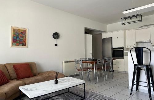 Aglantzia Apartamento | White House Nicosia